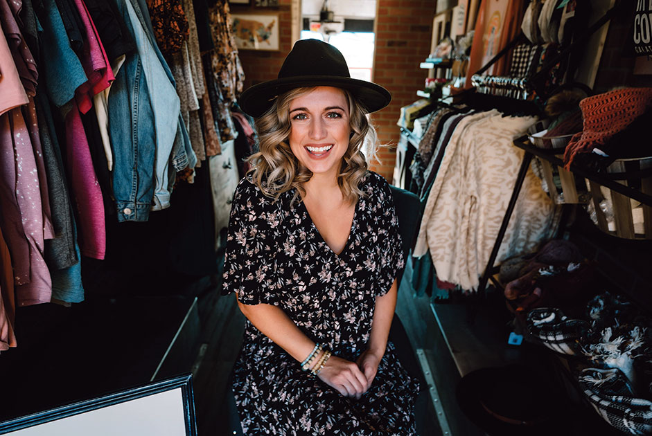Blue Jean Boutique: Dolly Would Be 